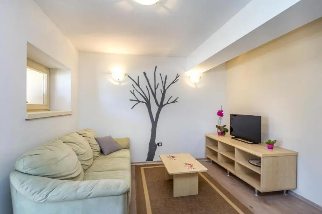 Holiday home Wunderschoene Villa Mit Privatem Pool, Klima, Wlan Valtura