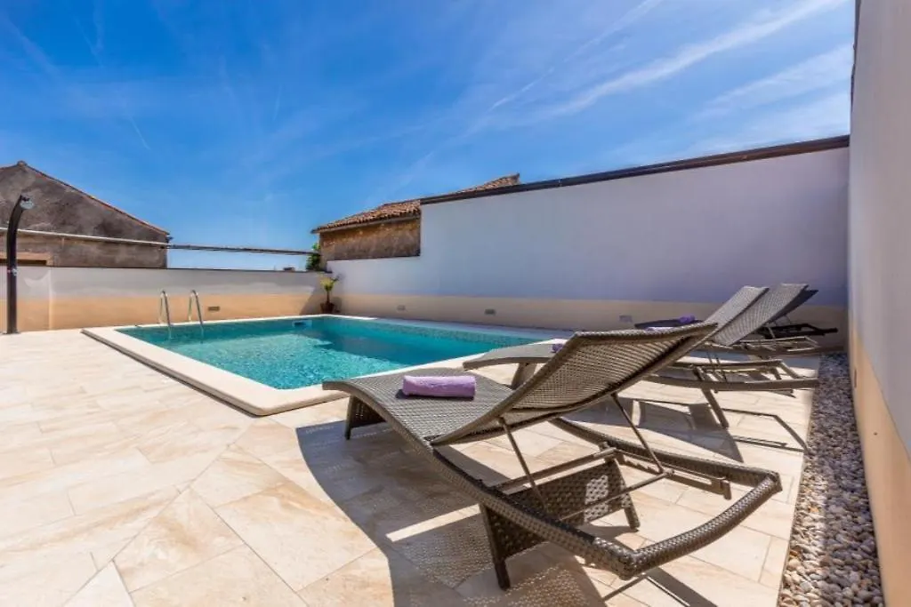 Wunderschoene Villa Mit Privatem Pool, Klima, Wlan Valtura 0*,